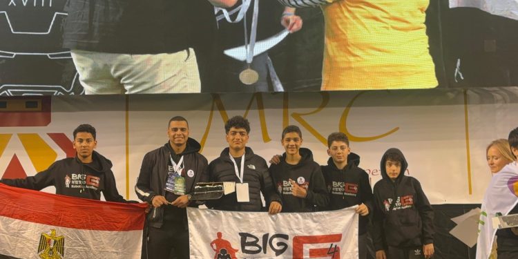 بيج هيرو ينتزع صدارة العالم في البطولة الدولية للروبوت باليونان