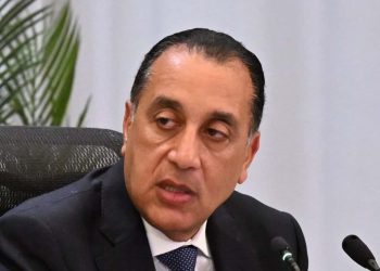 رئيس الوزراء يبدأ جولة تفقدية بعدد من الشركات الصناعية بالمنطقة الاستثمارية بمدينة بنها